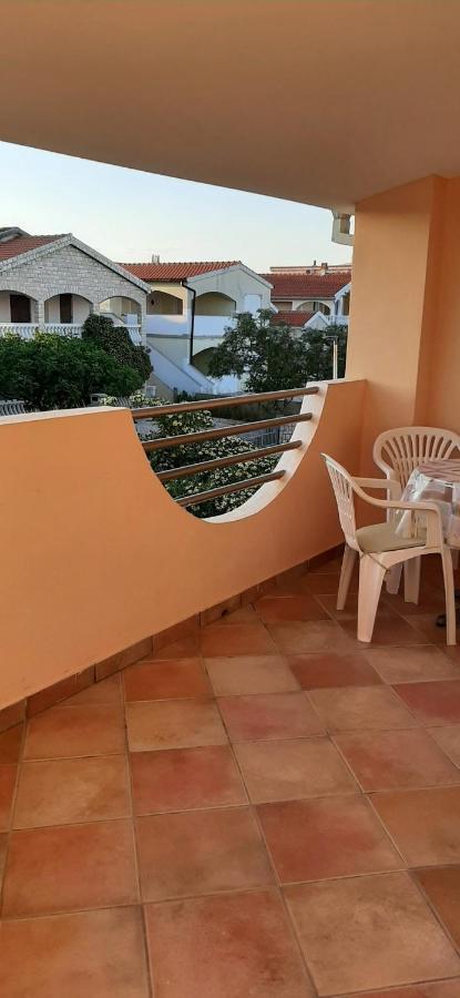 Villa Dobra Family Apartments Vir Bagian luar foto