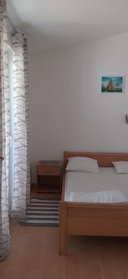 Villa Dobra Family Apartments Vir Bagian luar foto