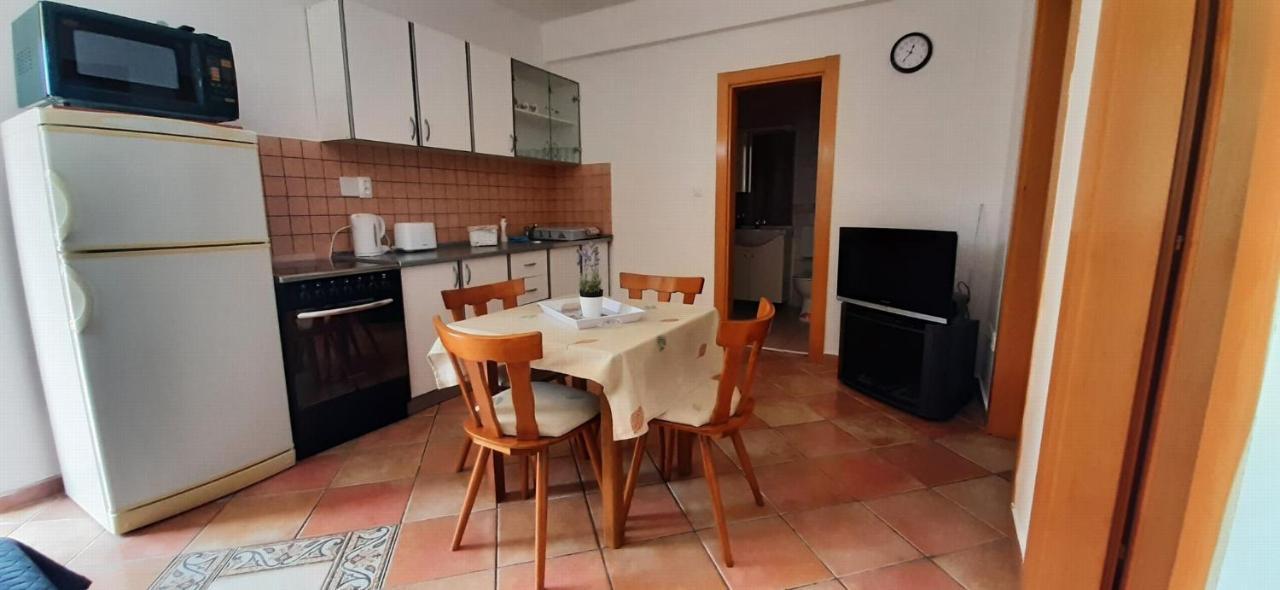Villa Dobra Family Apartments Vir Bagian luar foto