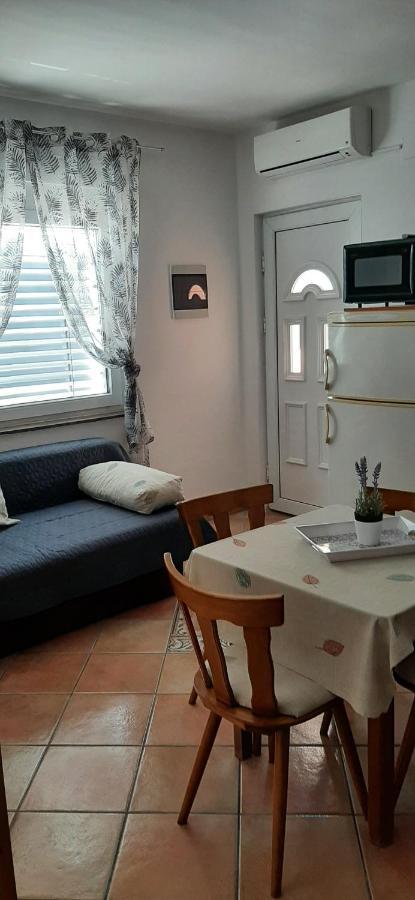 Villa Dobra Family Apartments Vir Bagian luar foto