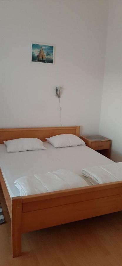 Villa Dobra Family Apartments Vir Bagian luar foto