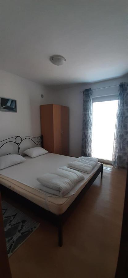 Villa Dobra Family Apartments Vir Bagian luar foto